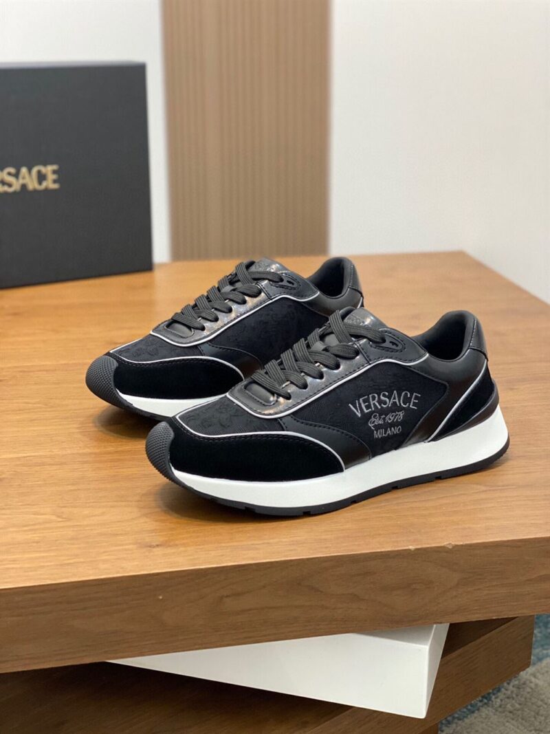 VERSACE MILANO RUNNER SNEAKERS - UH046