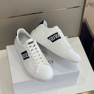 VERSACE WHITE GRECA LOW-TOP SNEAKERS - UH033